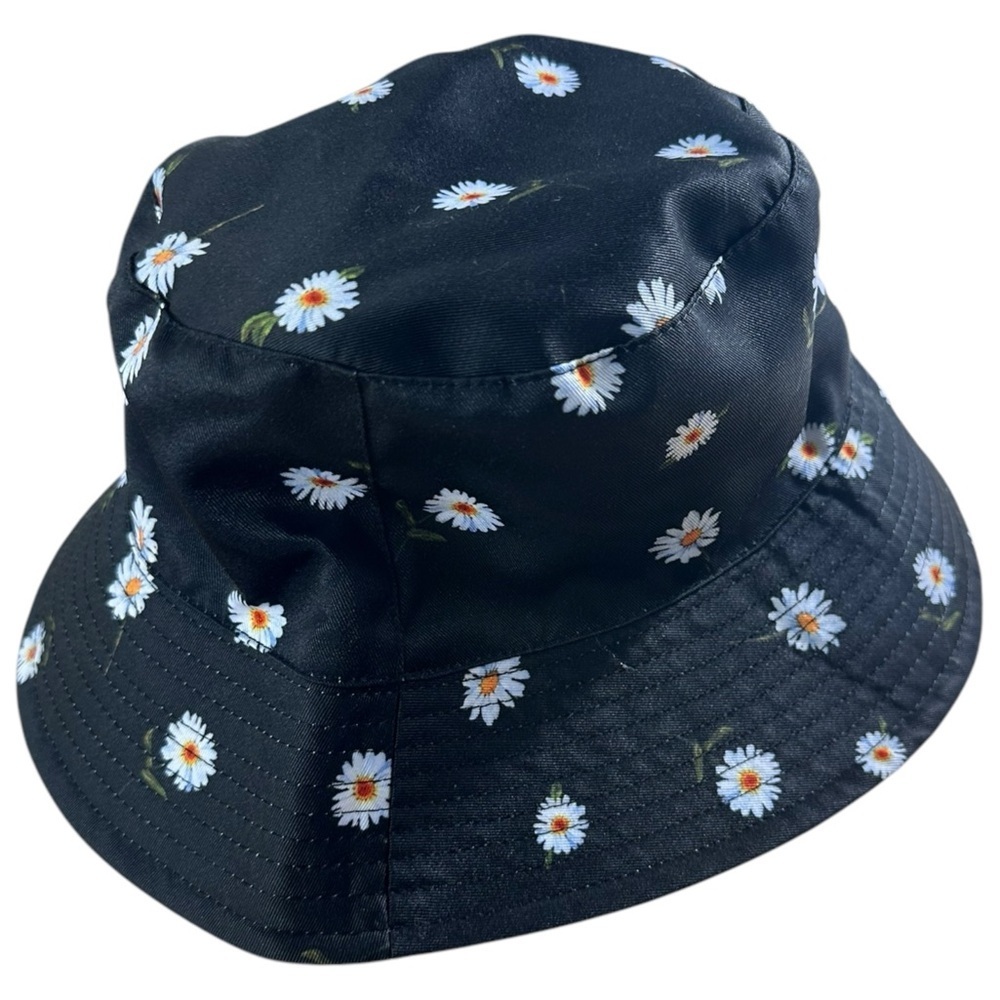 3/$25 Alice and Olivia By Stacey Bendet Reversible Bucket Hat Daisies NWT NEW - Picture 2 of 6